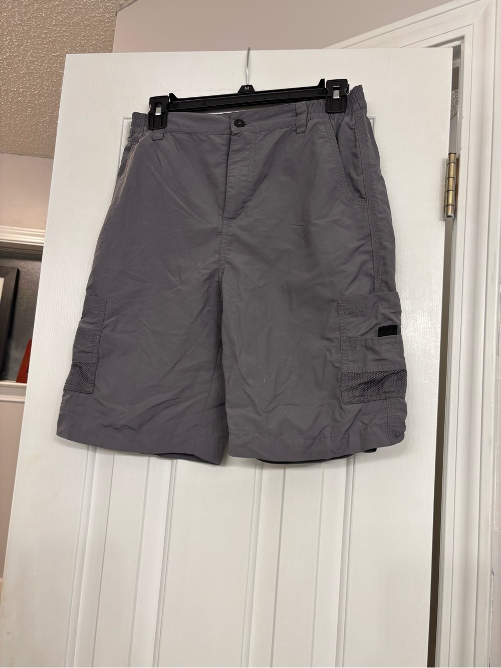 Boys xl Magellan Outdoors Gray Cargo Shorts with Utility Pockets
